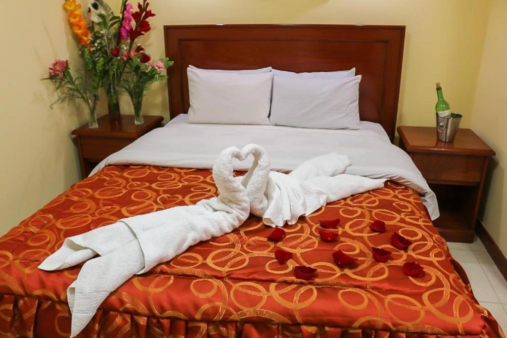Hotel Elmer-Z Cuzco Buitenkant foto